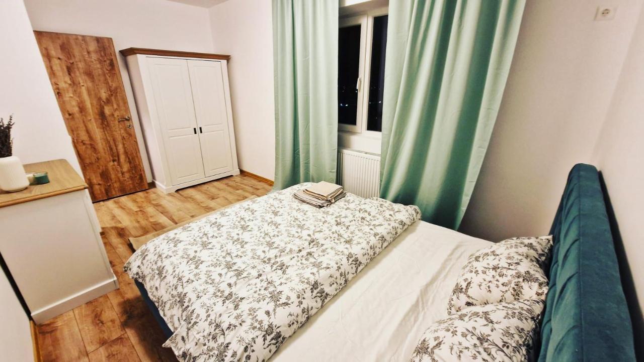 Lux & Confort - Apartament 3 Camere Bucarest Exterior foto